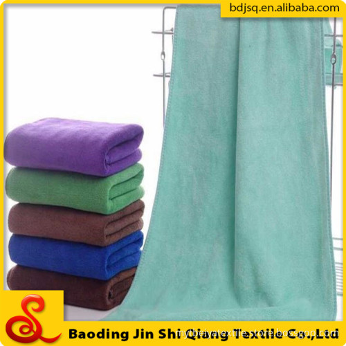 China supplier wholesales microfiber sports towel with embroidered logo